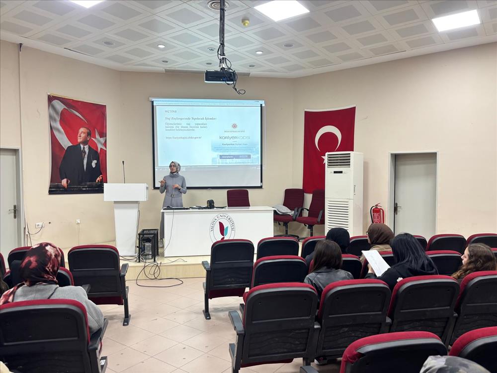 Yaz  Stajı Bilgilendirme Toplantısı Gerçekleştirildi.