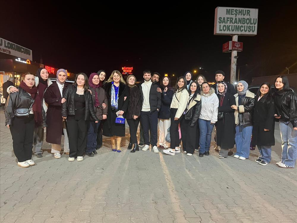 Yaşlı Bakım Programı  Öğrencileri İftar Yemeğinde Bir Araya Geldi